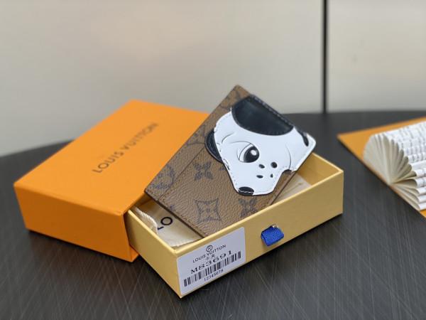l**is V*t*n card holder-11*7*0.5cm