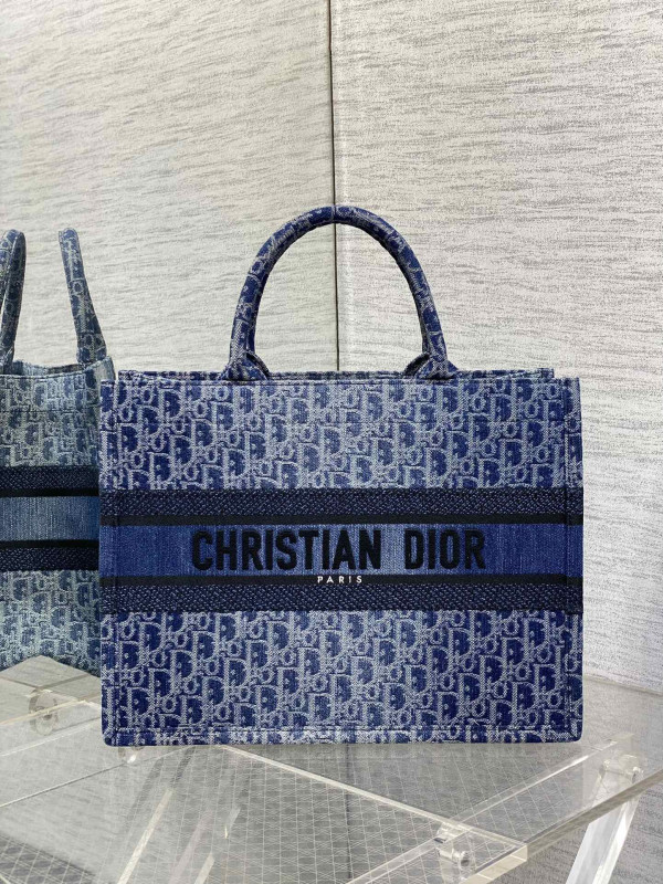 medium D*or book tote-36*18*28cm