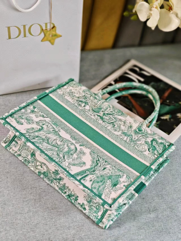 medium D*or book tote-36*18*28cm