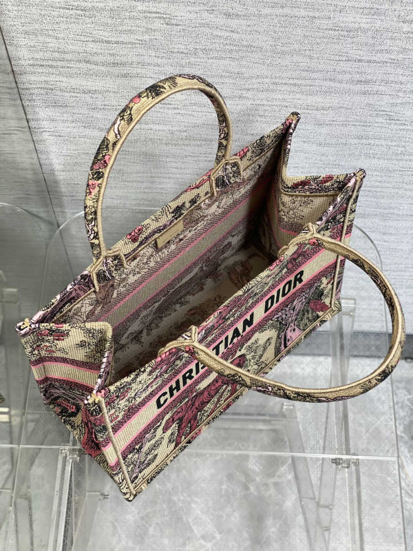 medium D*or book tote-36*18*28cm