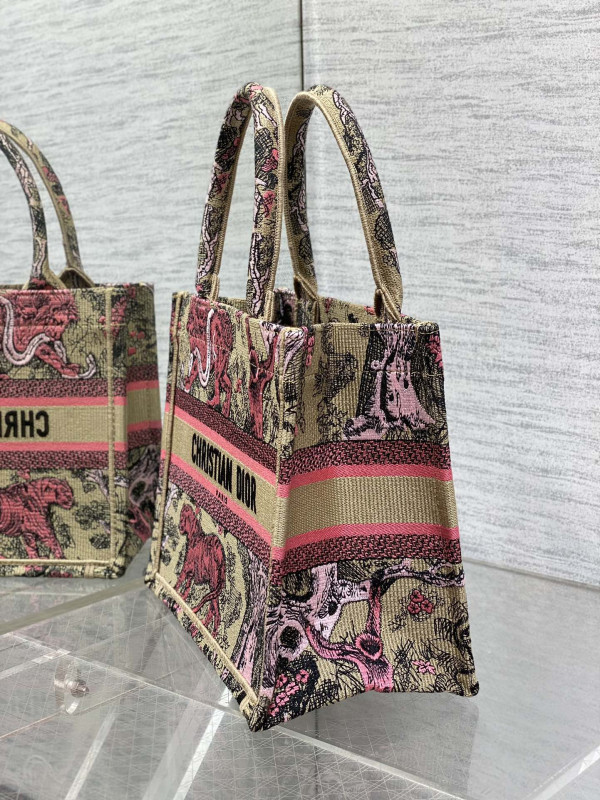 small D*or book tote-26cm