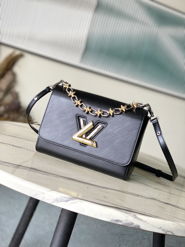 l**is V*t*n twist mm-23*17*9.5cm