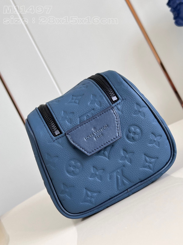 l**is V*t*n locker dopp kit bag-23*13*12cm