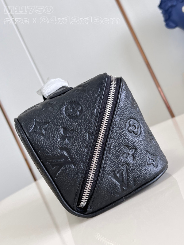 l**is V*t*n toiletry bag-24*13*13cm