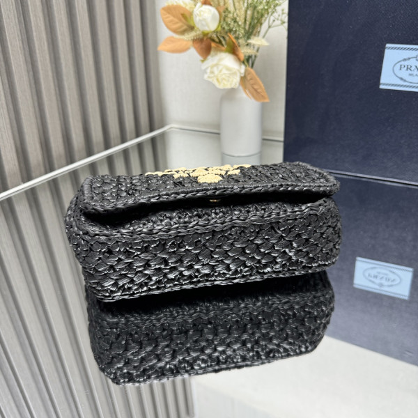 Pra*a crochet shoulder bag