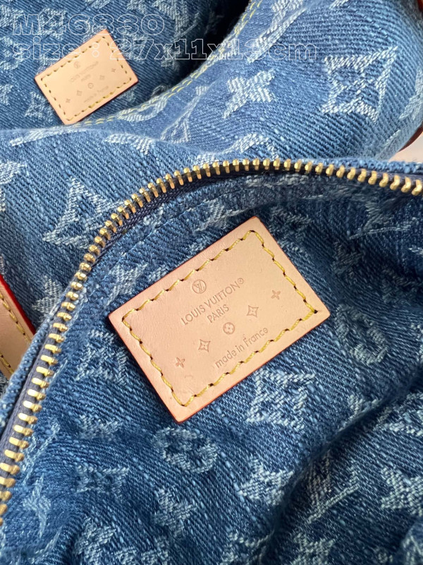 l**is V*t*n papillon trunk