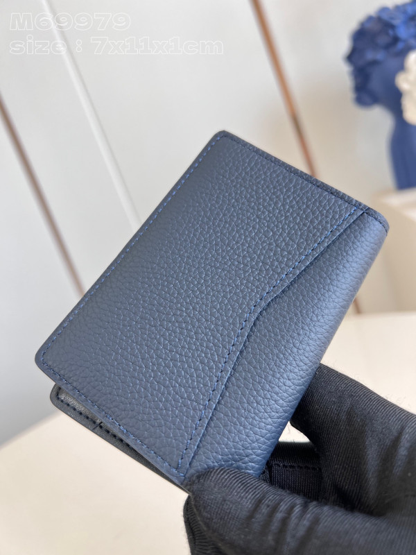 l**is V*t*n pocket organizer-7.5*11.1*1 cm