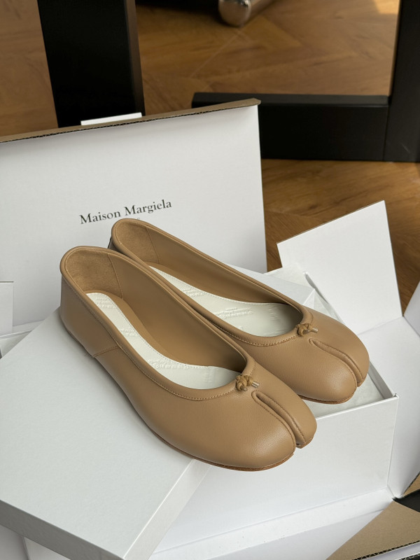 ma*s*n Ma*i*la ballet flats