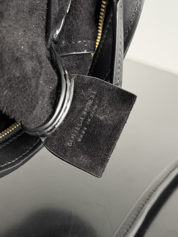 Bo*te*ga ve*ne*ta solstice mini shoulder bag