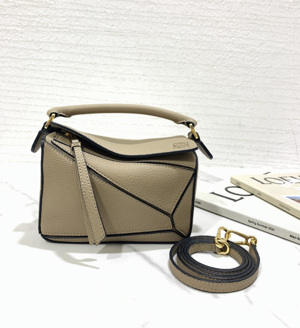 LOEWE PUZZLE BAG-18*12*7.5CM