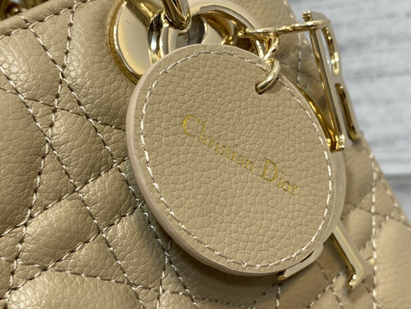 lady D*or small calfskin-20-16.5-8cm