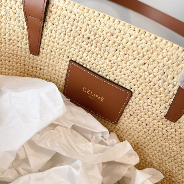 medium S*pple ce**e classic panier in raffia and calfskin