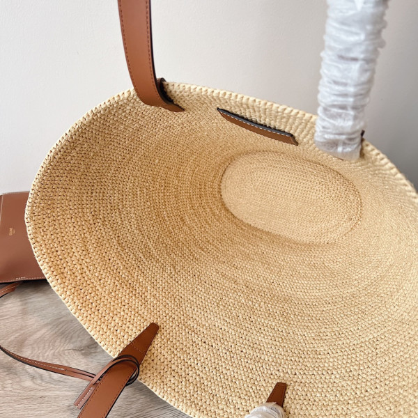 medium S*pple ce**e classic panier in raffia and calfskin