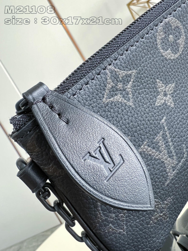 l**is V*t*n speedy bandouliere 30