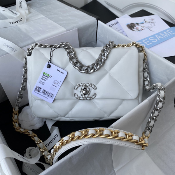 Ch*el 19 handbag-26cm