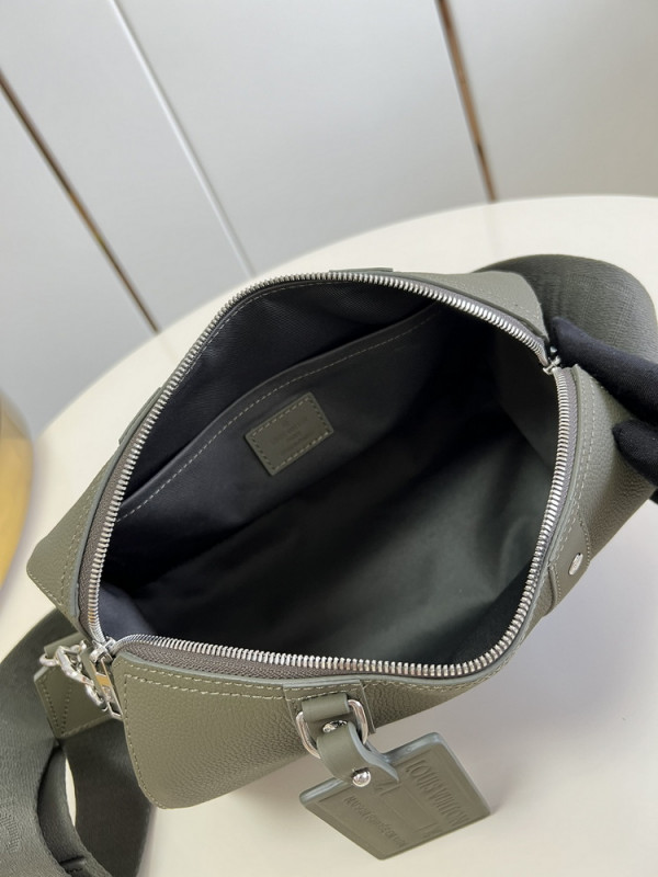 l**is V*t*n city keepall
